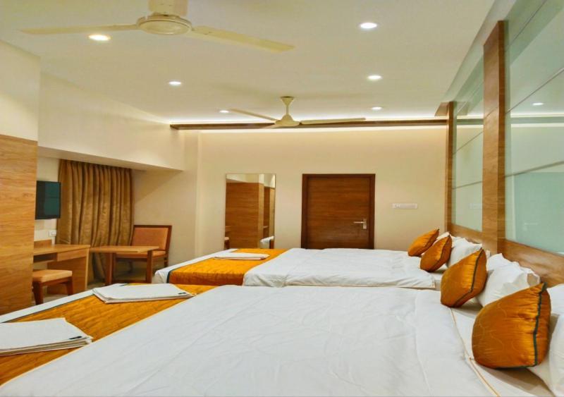 The Paradise Hotel - Luxury Stay กาญจีปุรัม ภายนอก รูปภาพ