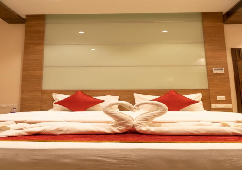 The Paradise Hotel - Luxury Stay กาญจีปุรัม ภายนอก รูปภาพ
